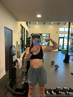 Leftsharkcait OnlyFans Leaked Free Thumbnail Picture - #IsyjsMV3wO