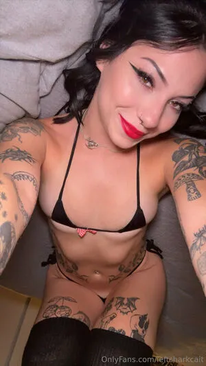 Leftsharkcait OnlyFans Leaked Free Thumbnail Picture - #QELZphSmjU