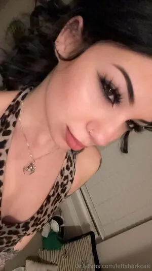 Leftsharkcait OnlyFans Leaked Free Thumbnail Picture - #QijMTplHvI