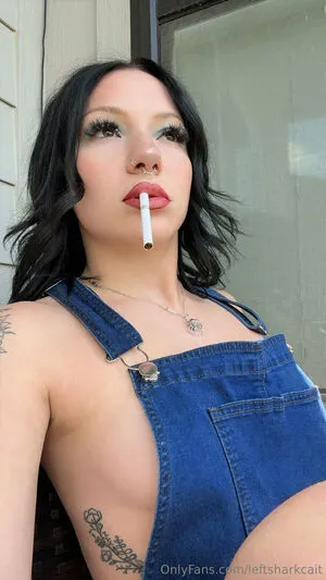 Leftsharkcait OnlyFans Leaked Free Thumbnail Picture - #fZZKppzj3q