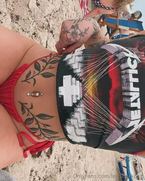 Leftsharkcait OnlyFans Leaked Free Thumbnail Picture - #iSPLK5MaDp