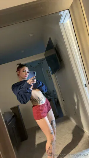 Leftsharkcait OnlyFans Leaked Free Thumbnail Picture - #s6Hu2hotjm
