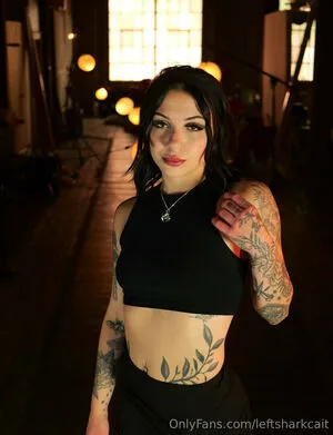 Leftsharkcait OnlyFans Leaked Free Thumbnail Picture - #viQS8Z6BlP