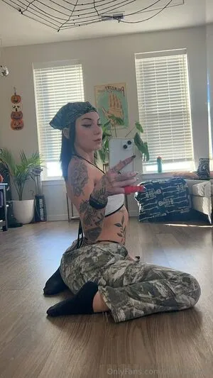 Leftsharkcait OnlyFans Leaked Free Thumbnail Picture - #w75g8AUVKF