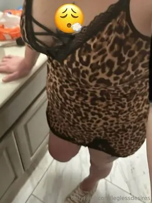Leglessdesires OnlyFans Leaked Free Thumbnail Picture - #MoG0dCNvTH