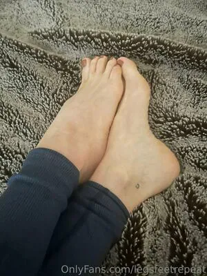 Legsfeetrepeat OnlyFans Leaked Free Thumbnail Picture - #fOFjQaDewd