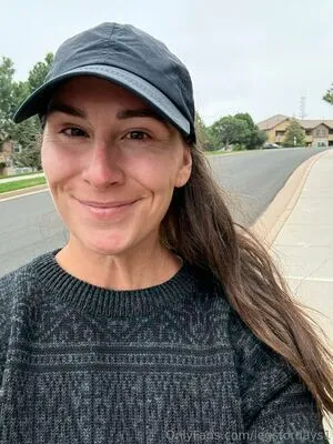 Legsfordays1 OnlyFans Leaked Free Thumbnail Picture - #G5r6tr73r7