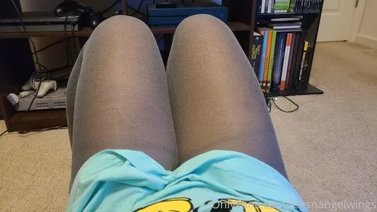 Legsnangelwings OnlyFans Leaked Free Thumbnail Picture - #AlgohzcZHD
