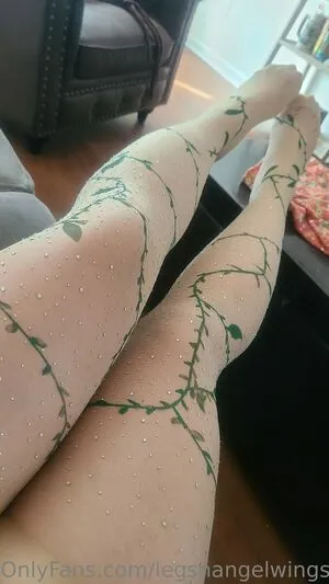 Legsnangelwings OnlyFans Leaked Free Thumbnail Picture - #FellmsLVT4