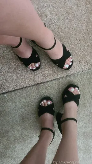 Legsnangelwings OnlyFans Leaked Free Thumbnail Picture - #GcMPGFHDHc