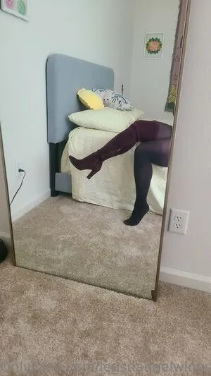Legsnangelwings OnlyFans Leaked Free Thumbnail Picture - #jqwG2YbdEy