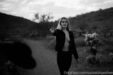 Legsnlingerie Free OnlyFans Leaked Free Thumbnail Picture - #4oTIPQtfae