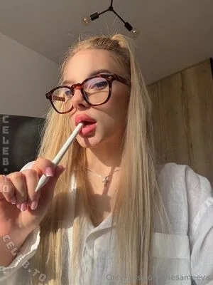 Lehrer Eva OnlyFans Leaked Free Thumbnail Picture - #TdzougDZW5