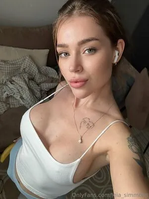 Leia Simmons OnlyFans Leaked Free Thumbnail Picture - #KhEIWz5Lcj