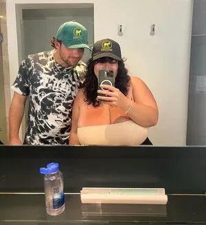 Leidancer17 OnlyFans Leaked Free Thumbnail Picture - #12nquwEAPh