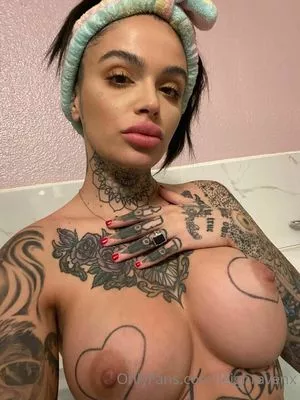 Leigh Raven OnlyFans Leaked Free Thumbnail Picture - #wjy0Yg5sQ4