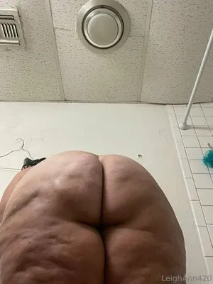Leighann420 OnlyFans Leaked Free Thumbnail Picture - #4osZgc68s3