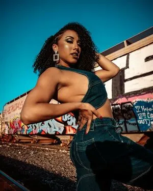 Leila Grey OnlyFans Leaked Free Thumbnail Picture - #0AxBvsDUzb
