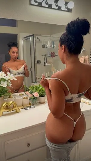 Leila Grey OnlyFans Leaked Free Thumbnail Picture - #IWaoIZ8tio