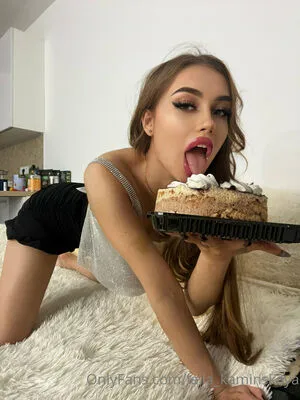 Leila Kaminskaya OnlyFans Leaked Free Thumbnail Picture - #nsYGigdeYd