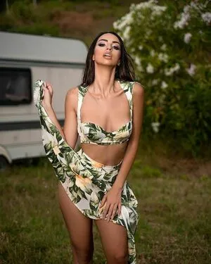 Leila Kraja OnlyFans Leaked Free Thumbnail Picture - #7ZyrwnuuOj