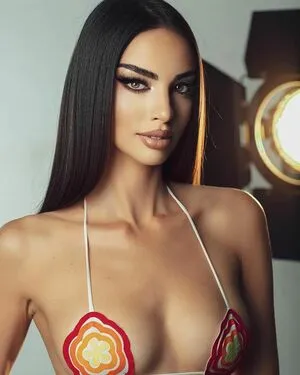 Leila Kraja OnlyFans Leaked Free Thumbnail Picture - #vL0nCLlQKR