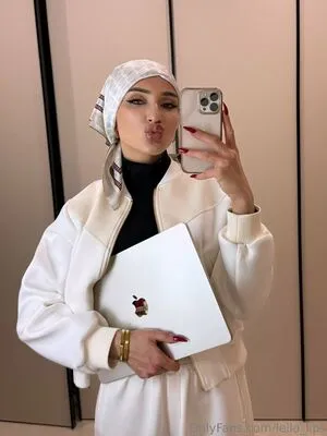 Leila Lips OnlyFans Leaked Free Thumbnail Picture - #GNgIXb27YM