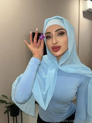 Leila Lips OnlyFans Leaked Free Thumbnail Picture - #W8QjCMmlgW
