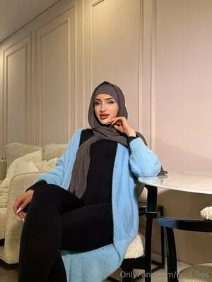 Leila Lips OnlyFans Leaked Free Thumbnail Picture - #y8AC1d7AKB