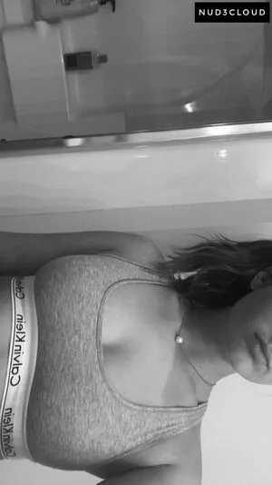 Leila Saltzman OnlyFans Leaked Free Thumbnail Picture - #BceOp3D2XT