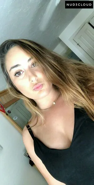 Leila Saltzman OnlyFans Leaked Free Thumbnail Picture - #kv8pmvz5Bz