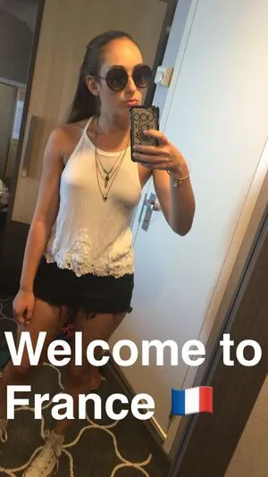 Leila Saltzman OnlyFans Leaked Free Thumbnail Picture - #wYCDNcS7g2