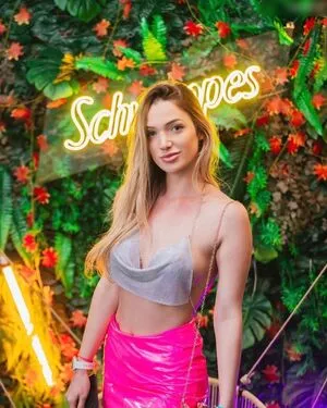 Leise Bach OnlyFans Leaked Free Thumbnail Picture - #2Hi3dixuDG