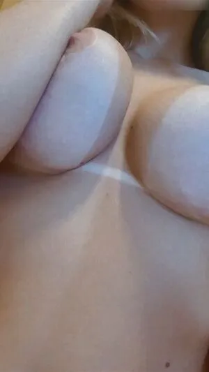 Leise Bach OnlyFans Leaked Free Thumbnail Picture - #S6zv4AjX18
