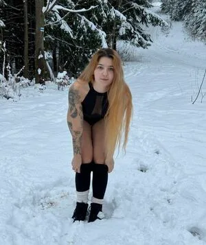 Leisy Lucy OnlyFans Leaked Free Thumbnail Picture - #v3isEbcB37