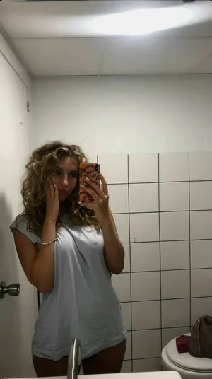 Lelainaperezz OnlyFans Leaked Free Thumbnail Picture - #BULFVNrqe9