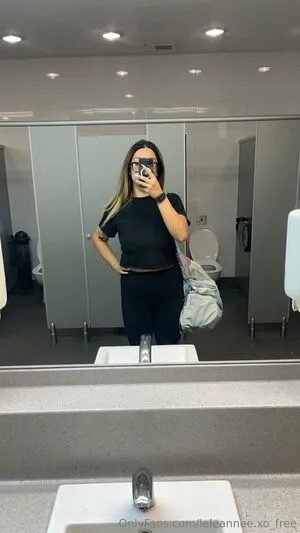 Leleannee Xo Free OnlyFans Leaked Free Thumbnail Picture - #TscOrBvAE9