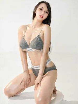 Lelewu OnlyFans Leaked Free Thumbnail Picture - #2BxlFs5khL