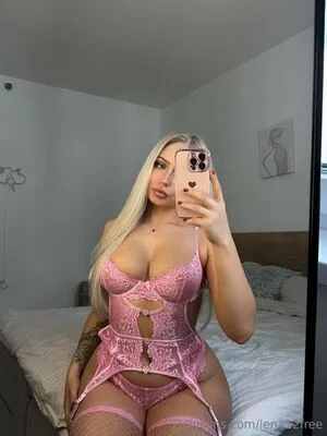 Lena12free OnlyFans Leaked Free Thumbnail Picture - #VmAiNp34hb