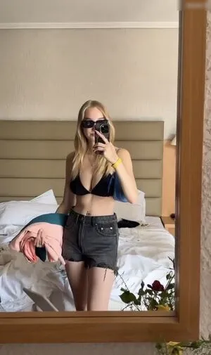 Lenaa Hdl OnlyFans Leaked Free Thumbnail Picture - #jkmEgg6sCw