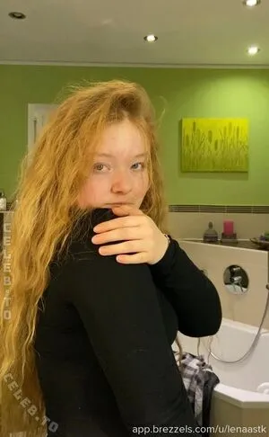 Lenaa Stk OnlyFans Leaked Free Thumbnail Picture - #UkpiqysSOD