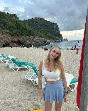 Lenaahdl OnlyFans Leaked Free Thumbnail Picture - #MTehUYBMIH