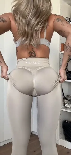 Lenaajoy OnlyFans Leaked Free Thumbnail Picture - #C0OdvEO8Y2