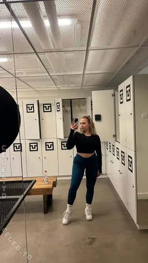 Lenadenisee OnlyFans Leaked Free Thumbnail Picture - #1lgW4LX3T1