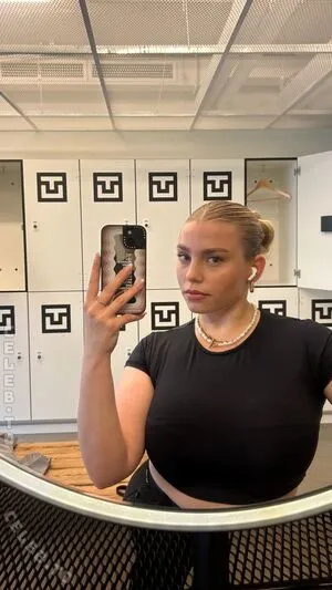 Lenadenisee OnlyFans Leaked Free Thumbnail Picture - #UfDns3RSlz