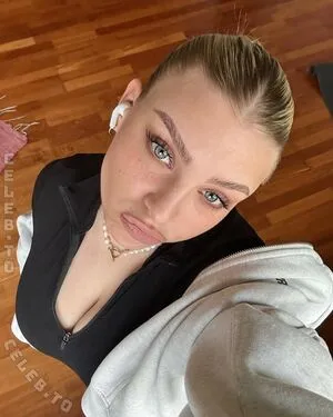 Lenadenisee OnlyFans Leaked Free Thumbnail Picture - #kI5NnD0sdy