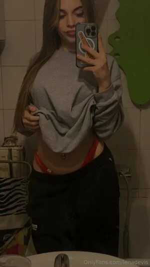 Lenadevis OnlyFans Leaked Free Thumbnail Picture - #9GycBrI708