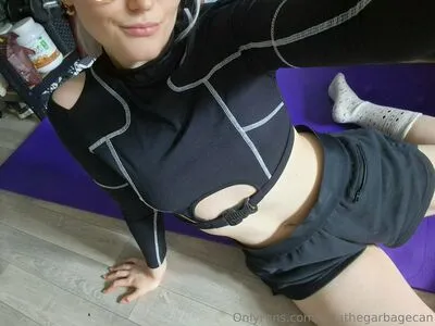 Lenathegarbagecan OnlyFans Leaked Free Thumbnail Picture - #fuaeguU8vk