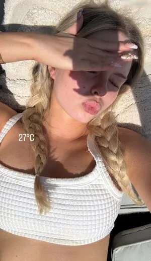 Leni Marie OnlyFans Leaked Free Thumbnail Picture - #F5N0TA20aW