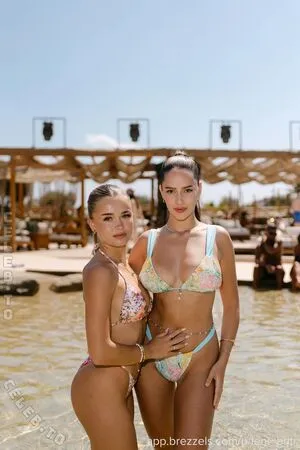 Leni Pntr OnlyFans Leaked Free Thumbnail Picture - #7BsfS3Ighi